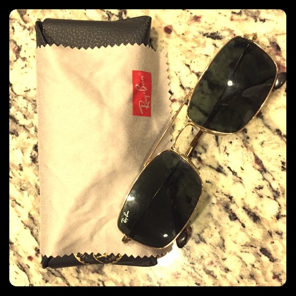 Ray-Ban Other - Authentic Ray-Bans - w/ Square Frames & Gold Rim
